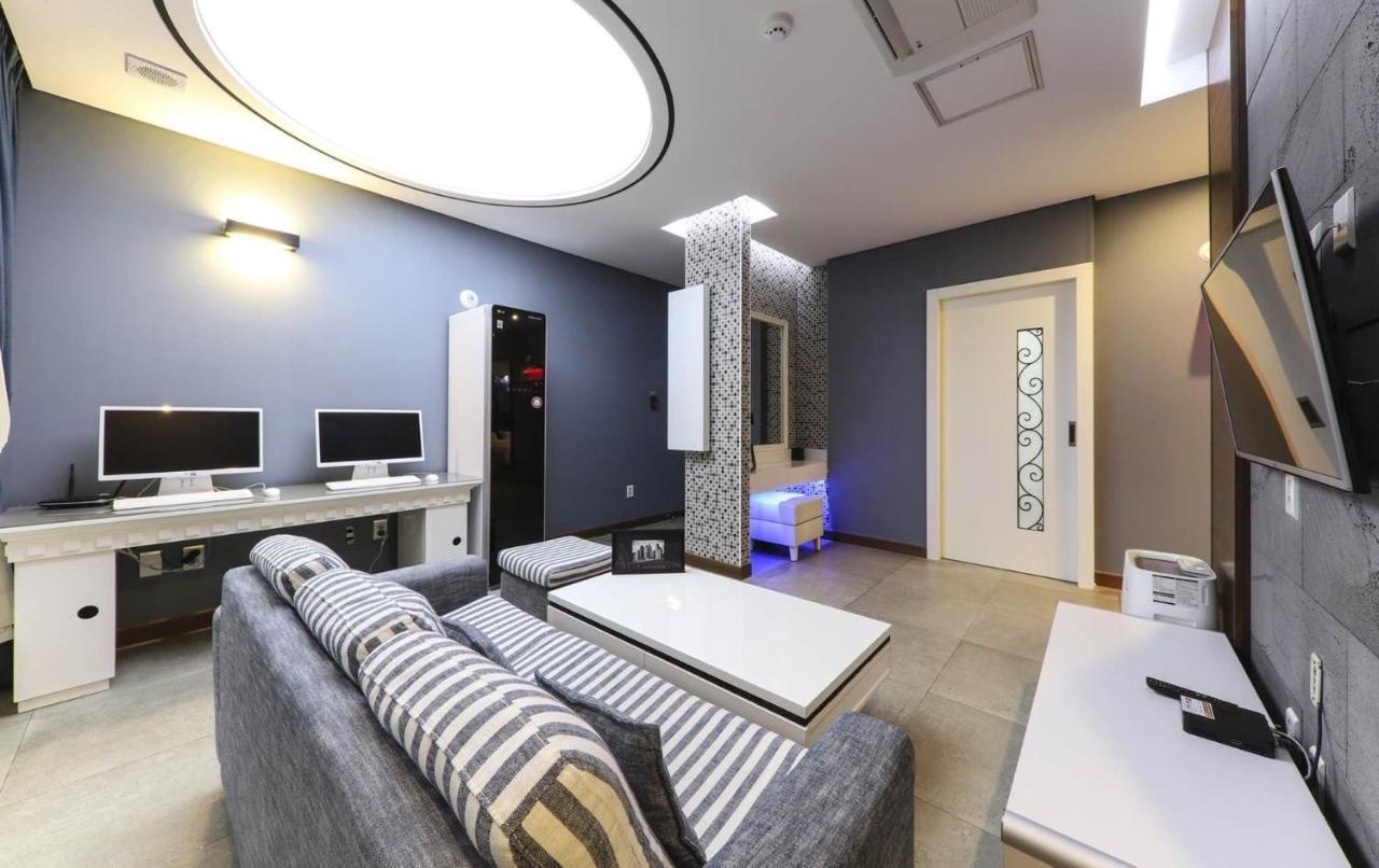 Urban Stay Hotel Gwangju Metropolitan City Buitenkant foto